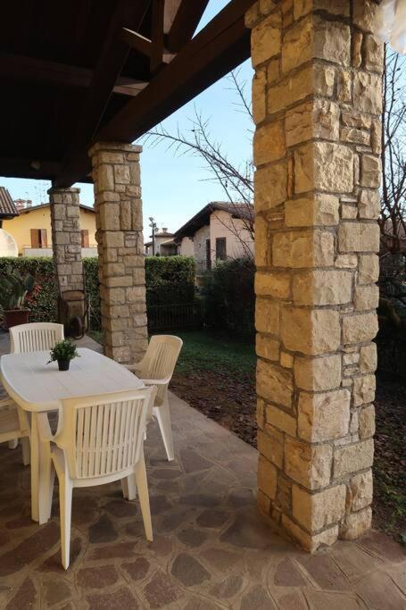 Casa Rene: Appartamento In Franciacorta Castegnato エクステリア 写真