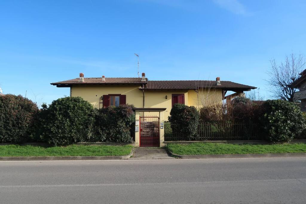Casa Rene: Appartamento In Franciacorta Castegnato エクステリア 写真